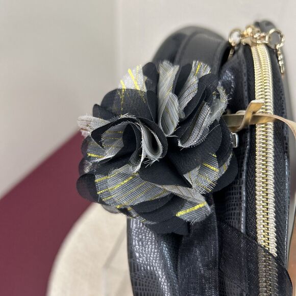 Lancome Paris Make-Up Bag Travel Case Cosmetic Round Zippered Zip Around Handle - Picture 4 of 8